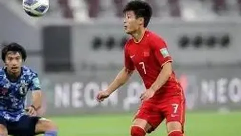 长发新锐蓄势待发，挑战五连胜巅峰，阿莫林寄语：愿他早日剃度换新颜！