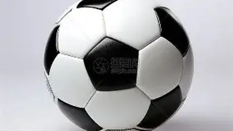 邓卓翔离任风波再起！武汉三镇紧急寻欧陆名帅，前国安功勋教头加盟引期待